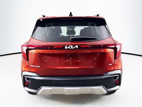Used 2024 Kia Seltos S image 6