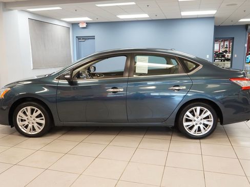 Used 2014 Nissan Sentra SL w/ Premium Package FWD image 2