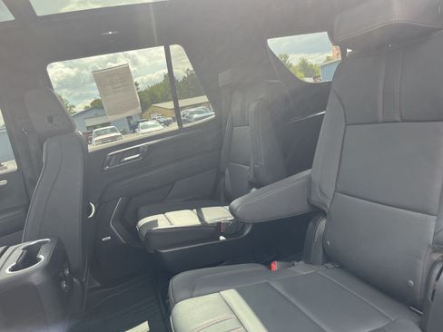 Used 2025 Chevrolet Tahoe RST w/ Comfort Package AWD/4WD image 25