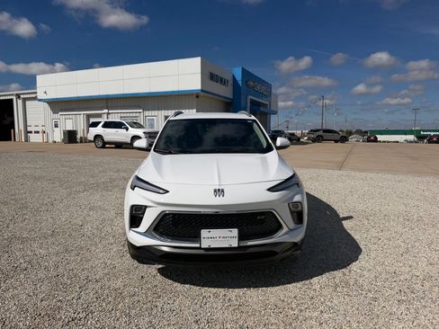 Used 2024 Buick Encore GX Sport Touring FWD image 8