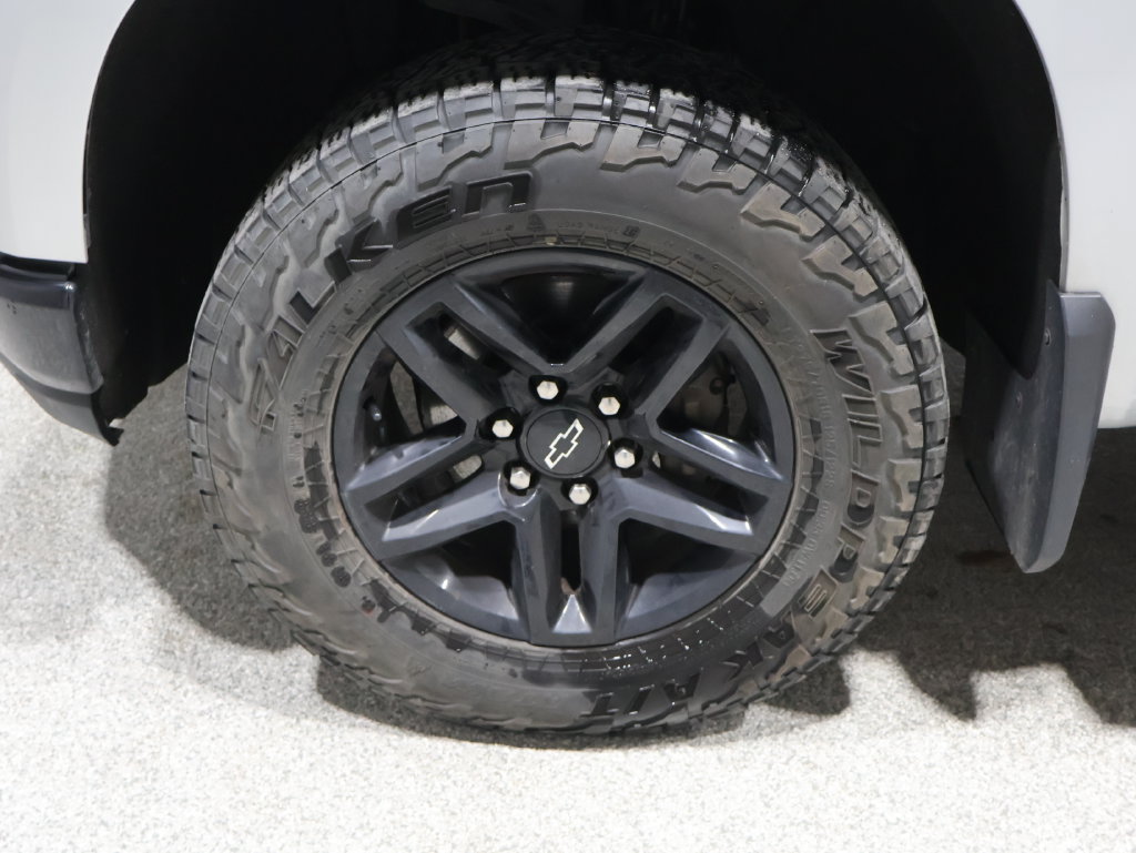 Used 2021 Chevrolet Silverado 1500 LT Trail Boss w/ Convenience Package II AWD/4WD image 10