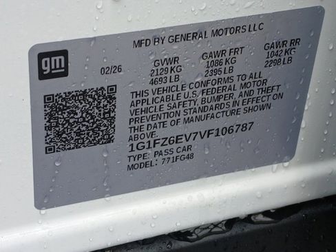 New 2027 Chevrolet Bolt RS FWD image 17