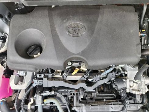 Used 2022 Toyota Sienna XLE FWD image 30