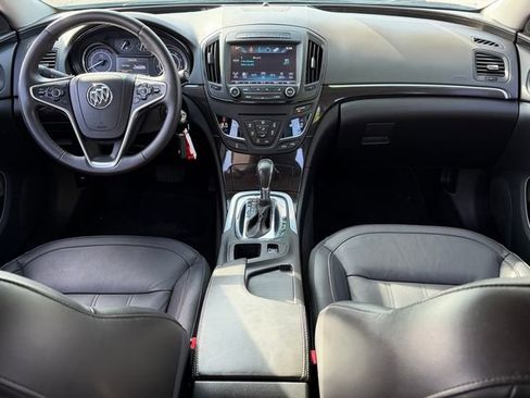 Used 2017 Buick Regal Sport Touring image 23