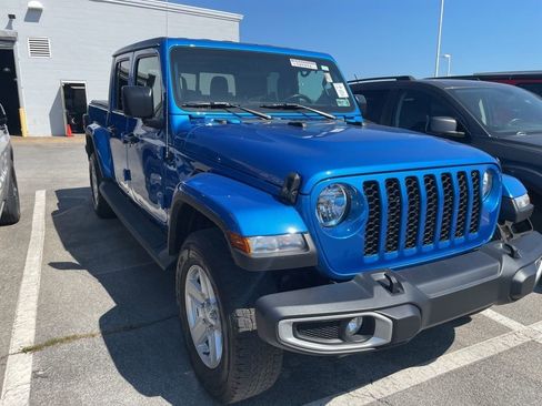 Certified 2021 Jeep Gladiator Sport AWD/4WD image 14