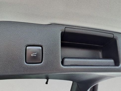 Used 2023 Ford Escape Active AWD/4WD image 11
