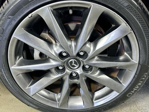 Used 2018 MAZDA MAZDA3 Grand Touring FWD image 31