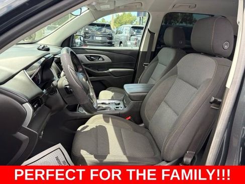 Used 2021 Chevrolet Traverse LT FWD image 14