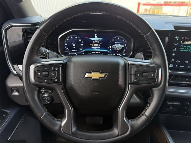 Used 2023 Chevrolet Silverado 1500 High Country w/ High Country Premium Package AWD/4WD image 15