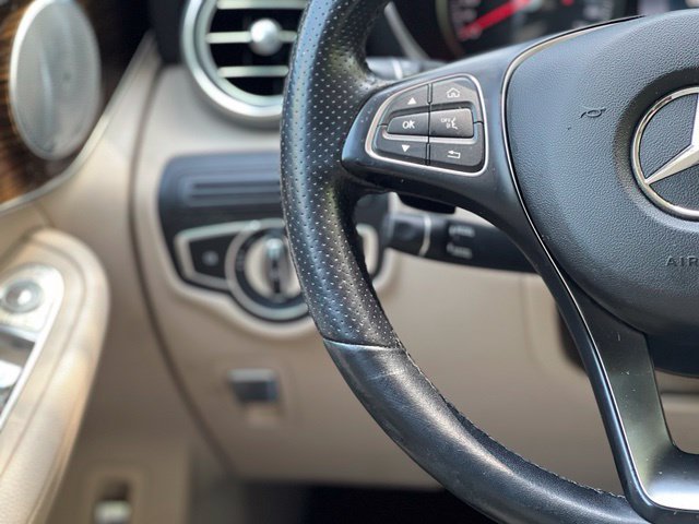 Used 2019 Mercedes-Benz GLC 300 image 32
