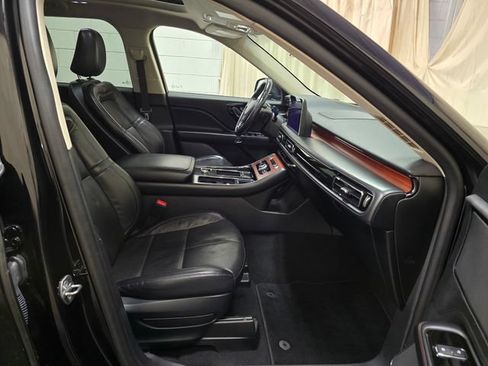 Used 2021 Lincoln Aviator Reserve w/ Equipment Group 201A AWD/4WD image 31