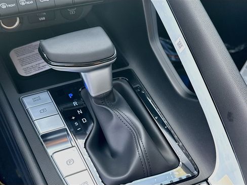 New 2026 Hyundai Elantra Limited FWD image 13