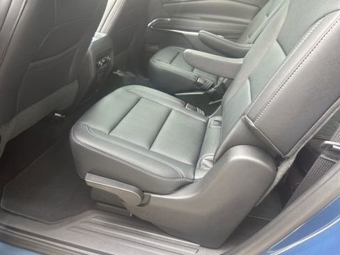Used 2026 Chevrolet Traverse LT w/ Sun and Wheel Package AWD/4WD image 13