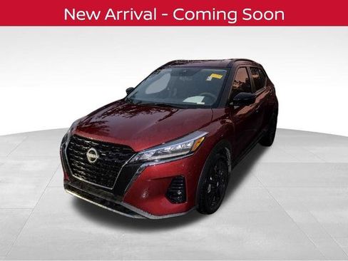 Certified 2024 Nissan Kicks SR FWD image 2