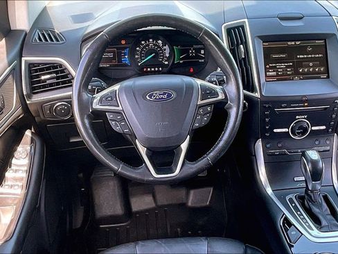 Used 2015 Ford Edge Titanium w/ Equipment Group 302A AWD/4WD image 4