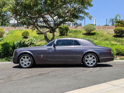Used 2010 Rolls-Royce Phantom Coupe RWD image 2