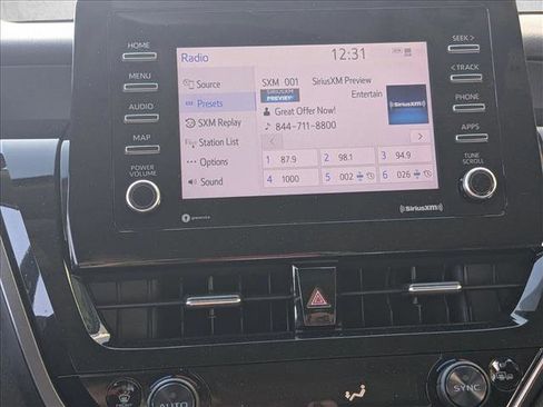 Used 2022 Toyota Camry SE image 13