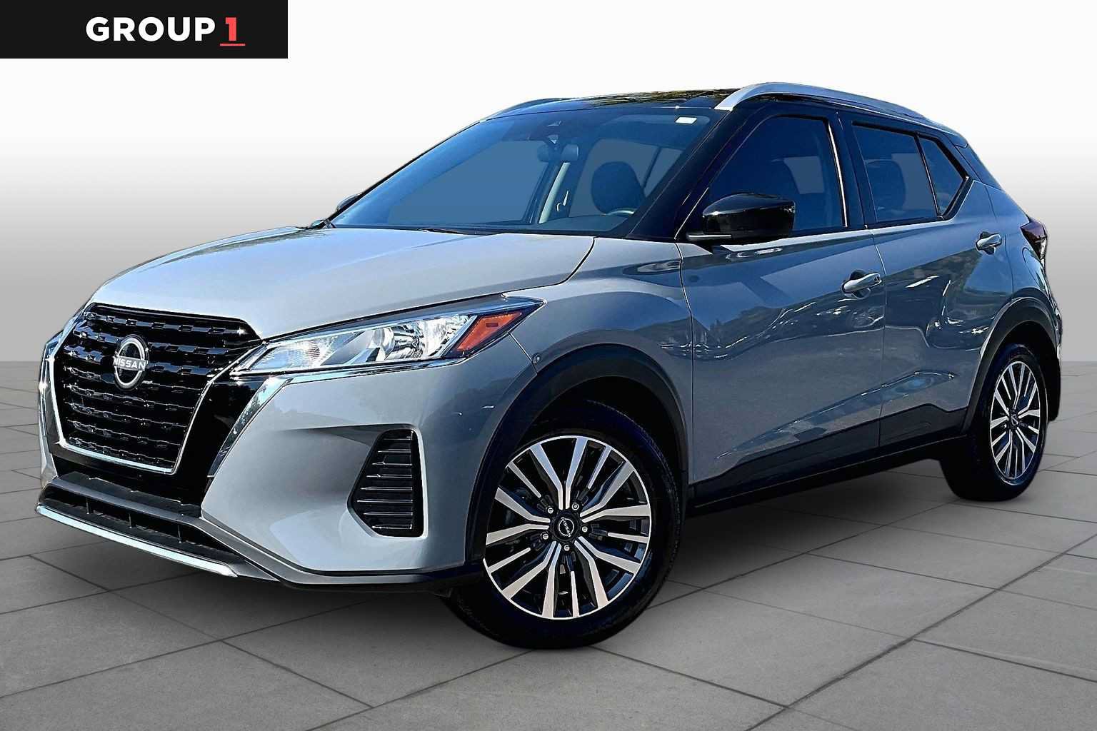 Used 2024 Nissan Kicks SV FWD image 1