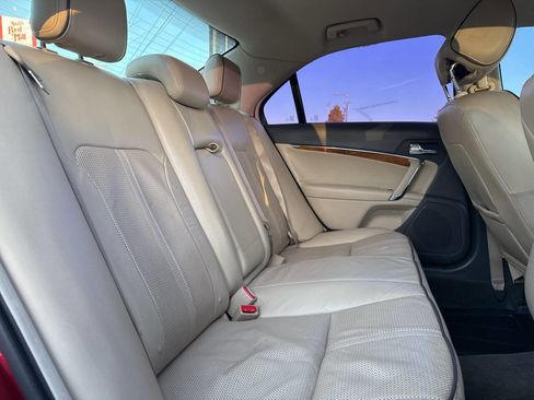 Used 2012 Lincoln MKZ image 20