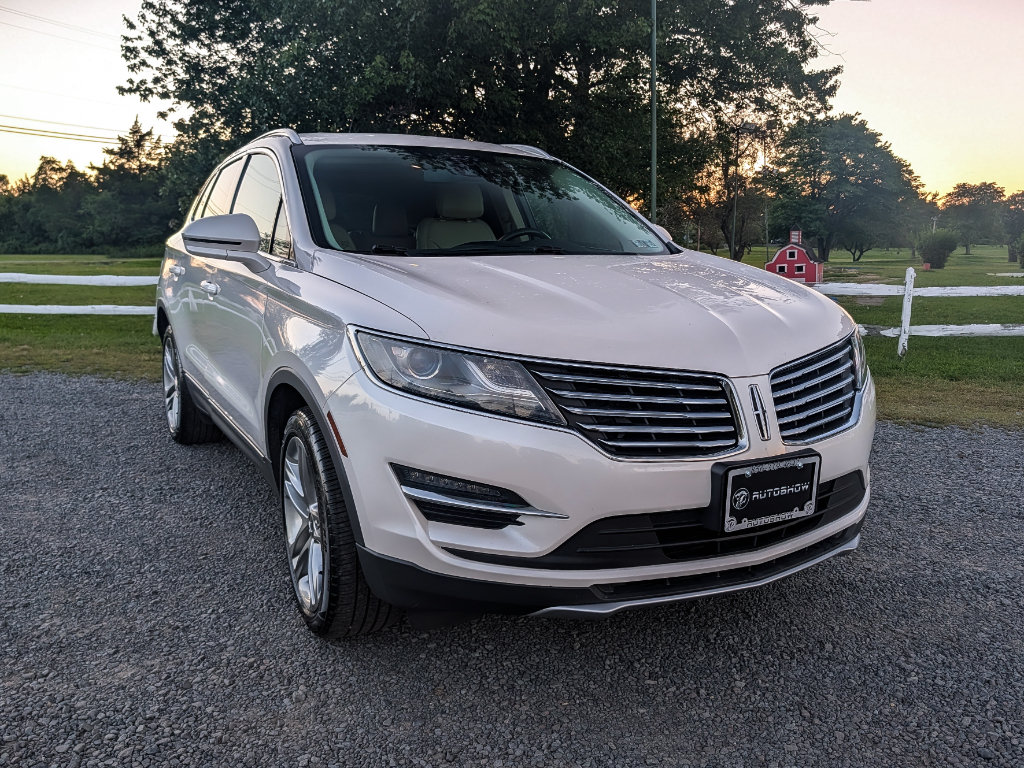 Used 2018 Lincoln MKC Reserve w/ Canadian Touring Package AWD/4WD image 3