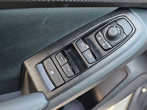 Certified 2025 Subaru Crosstrek 2.5i Sport w/ Crosstrek Mirror Package image 28