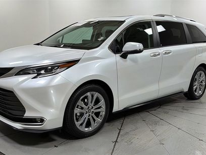 Certified 2023 Toyota Sienna Platinum