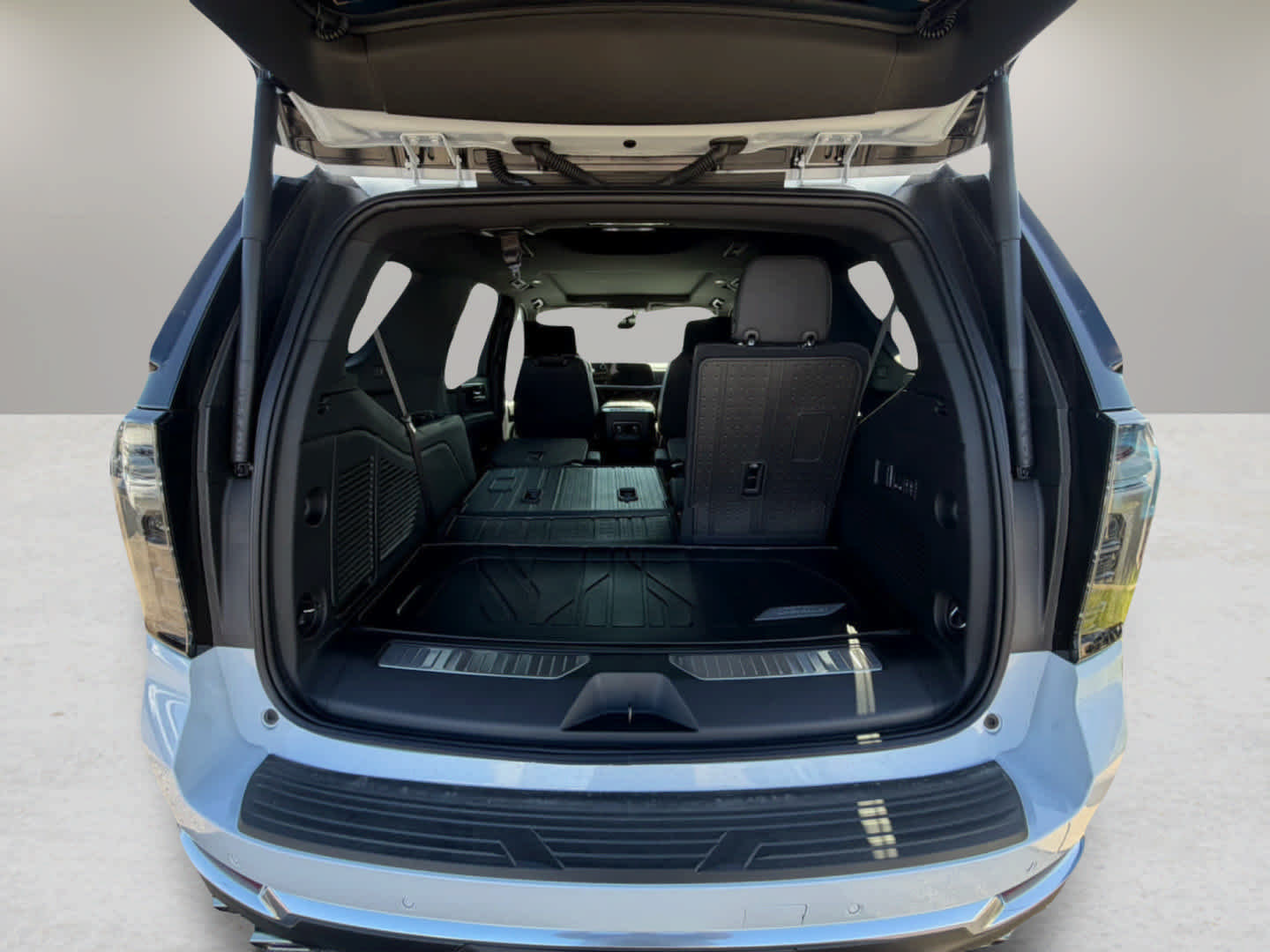 New 2026 Chevrolet Tahoe High Country AWD/4WD image 35