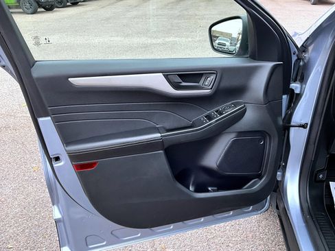 Used 2022 Ford Escape SE w/ Convenience Package image 10