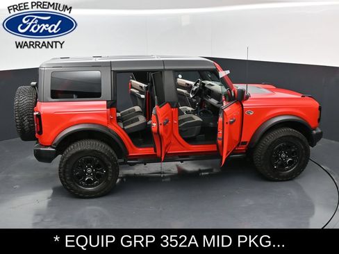 Used 2022 Ford Bronco Wildtrak AWD/4WD image 34