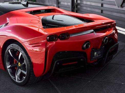 Used 2023 Ferrari SF90 Stradale AWD/4WD image 10