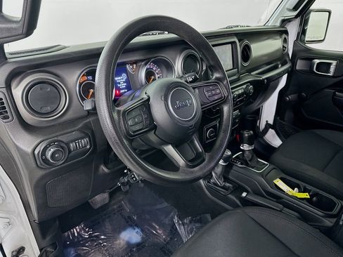 Used 2022 Jeep Wrangler Unlimited Sport AWD/4WD image 14