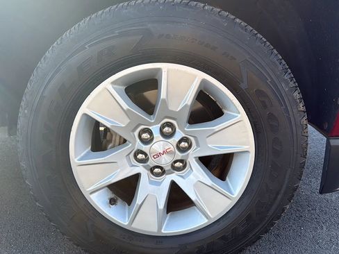 Used 2016 GMC Canyon SLE w/ SLE Convenience Package image 14