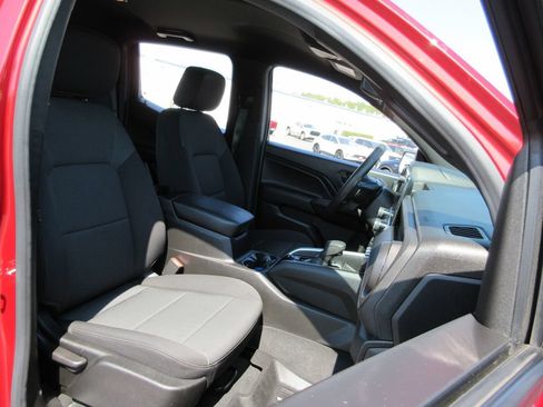Certified 2023 Chevrolet Colorado Trail Boss w/ LPO, Dark Essentials Package AWD/4WD image 19