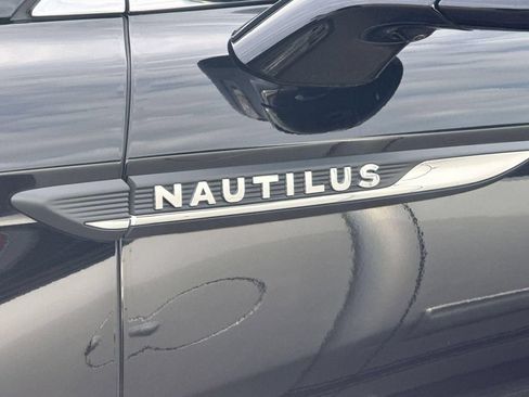 Certified 2023 Lincoln Nautilus Reserve w/ Equipment Group 201A AWD/4WD image 2