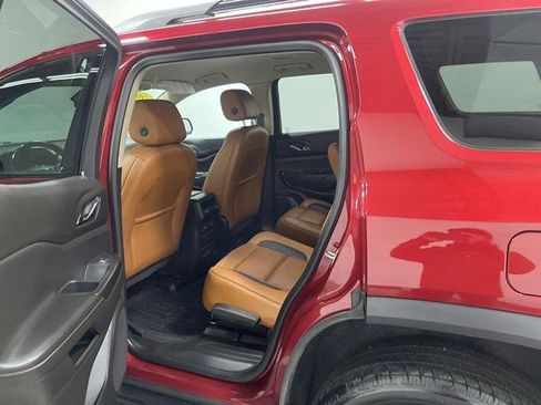 Used 2019 GMC Acadia SLT AWD/4WD image 10