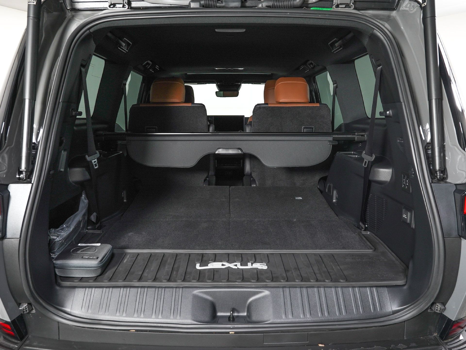 Used 2026 Lexus GX 550 w/ Accessory Package (2T) AWD/4WD image 13