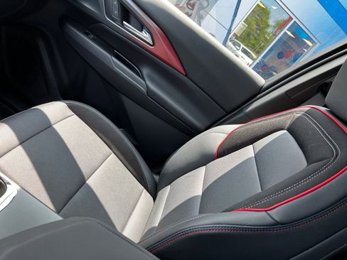 Used 2025 Chevrolet Equinox EV RS image 19