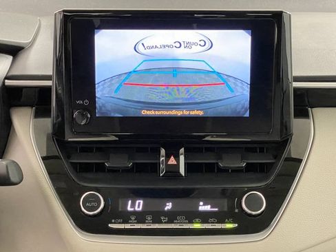 Used 2024 Toyota Corolla LE FWD image 15