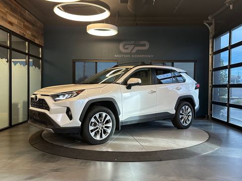 Used 2021 Toyota RAV4 Limited AWD/4WD image 7