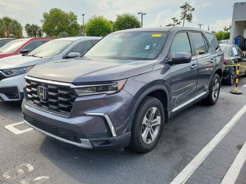 Used 2023 Honda Pilot EX-L image 3