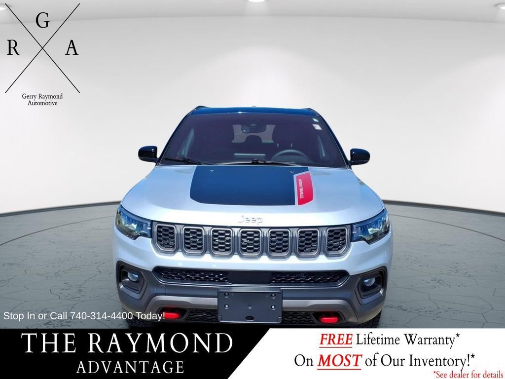 Used 2026 Jeep Compass Trailhawk AWD/4WD image 8