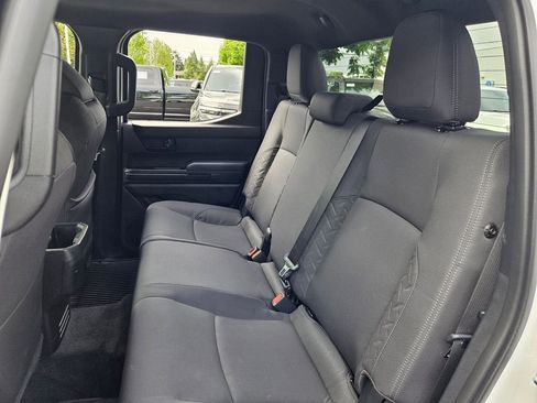 Used 2025 Toyota Tacoma SR5 AWD/4WD image 14