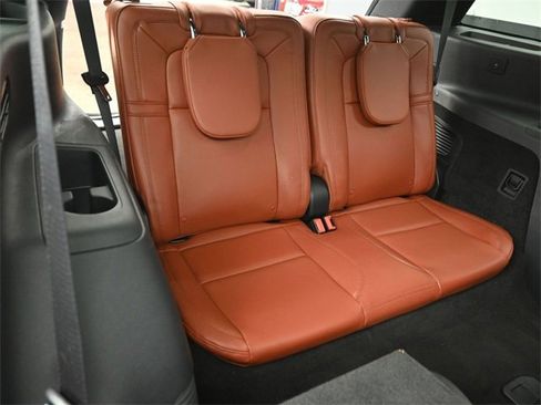 Certified 2025 Lincoln Aviator Reserve w/ Equipment Group 201A image 29