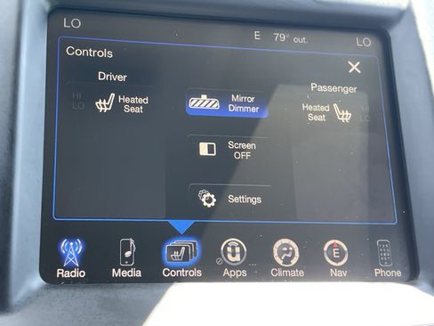 Used 2015 Chrysler 300 Limited AWD/4WD image 21