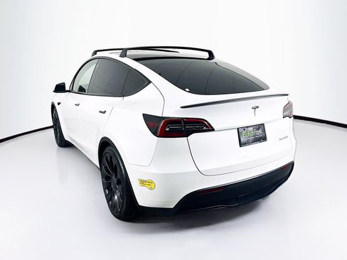 Used 2022 Tesla Model Y Performance AWD/4WD image 5