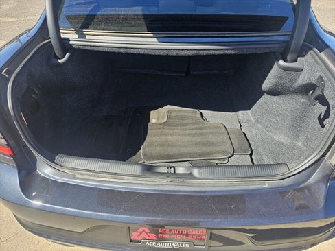 Used 2016 Dodge Charger SE AWD/4WD image 9