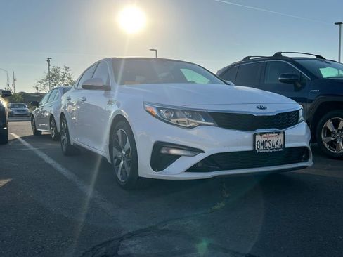 Used 2019 Kia Optima S w/ S Panoramic Sunroof Package image 2