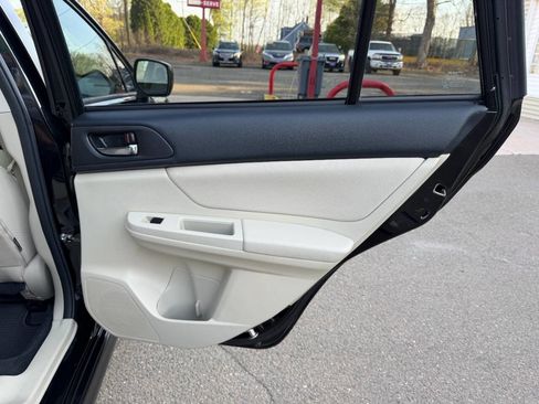 Used 2014 Subaru Crosstrek 2.0i Premium w/ Moonroof Package image 33