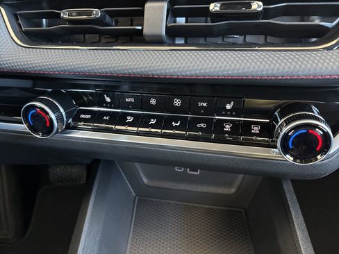 New 2026 Chevrolet Equinox RS image 23