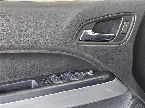 Used 2019 Chevrolet Colorado ZR2 image 11